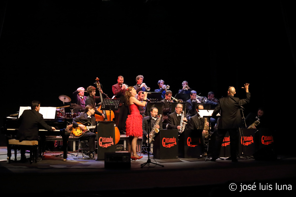 Glissando Big Band + Sergi Vergès (Teatre de Manacor, Manacor / Teatre Xesc Forteza, Palma de Mallorca. Mallorca. 2015-02-06/07) 1