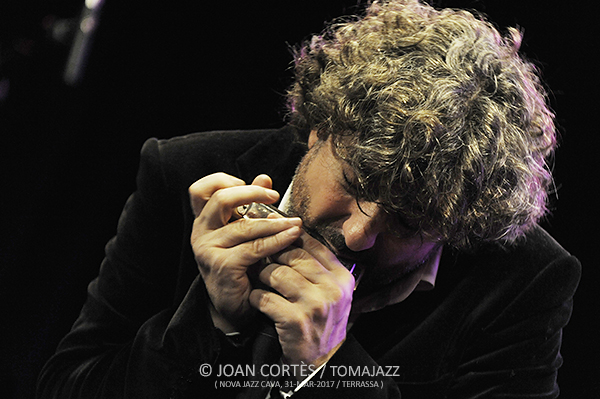 INSTANTZZ: Antonio Serrano “Tribut a Toots Thielemans” (Nova Jazz Cava, 36è Jazz Terrassa Festival. Terrassa. 2017-03-31) [Galería fotográfica] 43