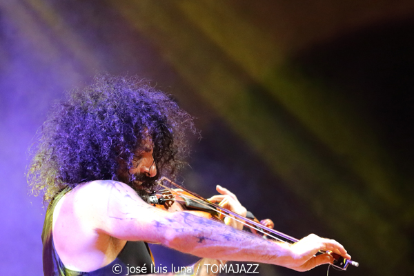 INSTANTZZ: Ara Malikian - Iván "Melón" Lewis (Palau Reial de l'Almudaina. Palma. 2020-07-10) [Galería fotográfica AKA Fotoblog de jazz, impro… y algo más] 12