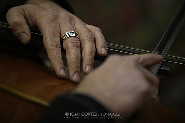 INSTANTZZ: Tom Chant, Ángel Faraldo & Joan Anton Pich (Cuina Cultura / Ateneu La Base, Barcelona. 2021-02-12) [Galería fotográfica AKA Fotoblog de jazz, impro… y algo más] Por Joan Cortès 2