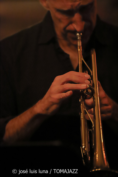 Ralph Alessi - John Hebert - Billy Drummond (Mezzrow, Nueva York. 2022-10-13) Por José Luis Luna Rocafort [INSTANTZZ] 4