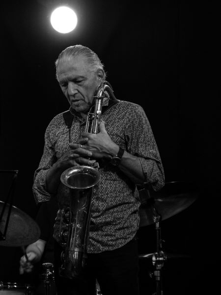 The Modern Jazz Trio with Jerry Bergonzi (Jazzazza Jazz Club. Algezares, Murcia. 2022-10-21) por José Antonio García López [Concierto de jazz] Jerry Bergonzi 3WEB Tomajazz 9.0 - José Antonio García López repasa la actuación de The Modern Jazz Trio with Jerry Bergonzi en Jazzazza Jazz Club de Algezares (Murcia).