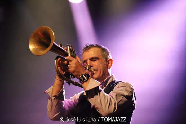 En INSTANTZZ imágenes de la actuación del Paolo Fresu Devil Quartet en Alternatijazz 2022. José Luis Luna Rocafort es el autor de las imágenes.