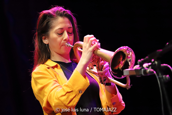 La trompetista Yazz Ahmed inauguró el IV Jazz Palma Festival 2023. José Luis Luna Rocafort la retrata en INSTANTZZ.