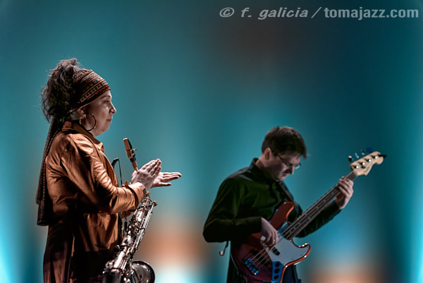 Berta Moreno Afro-jazz Soul Project (Jazz en la Colina 2023. Sabiñánigo, Huesca) Por Fabio Galicia [INSTANTZZ AKA Galería fotográfica AKA Fotoblog de jazz, impro… y algo más] 7