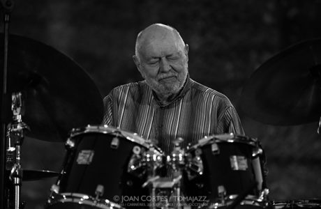 30è Jazz à Junas 2023 -resumen en blanco y negro- (Temple, Place de l’Avenier et Carrières, 18-22 de julio de 2023. Junas, Occitanie -France-) [VI/VI] Por Joan Cortès [INSTANTZZ AKA Galería fotográfica AKA Fotoblog de jazz, impro… y algo más] - Tomajazz 9.0