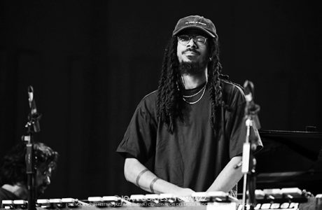 Joel Ross Good Vibes (55è Voll-Damm Festival Jazz Barcelona 2023, Conservatori del Liceu, 2023-10-30. Barcelona) [II] Por Joan Cortès [INSTANTZZ AKA Galería fotográfica AKA Fotoblog de jazz, impro… y algo más] - Tomajazz 9.0 - El vibrafonista Joel Ross con su proyecto Good Vibes actuó en el 55è Voll-Damm Festival Jazz Barcelona 2023, el 30 de octubre en el Conservatori del Liceu. Joan Cortès retrata en INSTANTZZ su actuación.