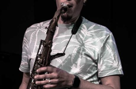 Desidério Lázaro Trío (Ciclo Jazz en la Sede de ASSEJAZZ, Sevilla. 2024-05-10) Por Antonio Torres (Texto y Fotos) [Concierto de Jazz] - Tomajazz - Desidério Lázaro Trío actuó en Ciclo Jazz en la Sede de ASSEJAZZ de Sevilla, el 10 de mayo de 2024. Antonio Torres relata y retrata el concierto. Actuaron Desidério Lázaro, André Rosinha, João Sousa