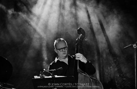 31ème Jazz à Junas -resumen en b/n- (31ème Jazz à Junas. 2024-07-17/20. Junas -Occitanie/France-) Por Joan Cortès [INSTANTZZ AKA Galería fotográfica AKA Fotoblog de jazz, impro… y algo más] - Tomajazz - Joan Cortès realiza un resumen fotográfico en blanco y negro de 31ème Jazz à Junas que tuvo lugar entre el 17 y el 20 de julio de 2024.