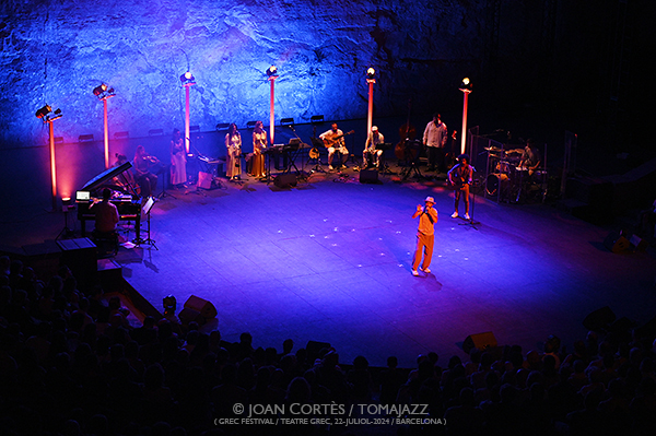 Barcelona Mestissa (Festival Grec. Teatre Grec, Barcelona. 2024-07-22) Por Joan Cortès [INSTANTZZ AKA Galería fotográfica AKA Fotoblog de jazz, impro… y algo más] - Tomajazz - El proyecto Barcelona Mestissa actuó en Festival Grec de Barcelona, el 22 de julio de 2024. Joan Cortès retrata el proyecto en INSTANTZZ. Actuaron Anna Ferrer, Muchacho, Macaco, Niño de Elche, entre otros...