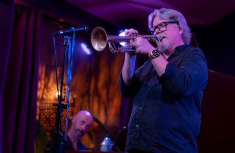 David Pastor Quartet – Dizzy Gillespie Tribute (Festival Jazzazza 20 Aniversario. Jazzazza, Murcia. 2024-09-28) Por José Antonio García López y Jota Alemán [Concierto de jazz] - Tomajazz - David Pastor Quartet – Dizzy Gillespie Tribute actuó en Festival Jazzazza 20 Aniversario, el 28 de septiembre de 2024. José Antonio García López y Jota Alemán repasan el concierto. Actuaron David Pastor, Javier Bermejo, Andrés Lizón, Curro García