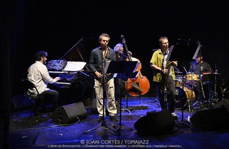 Print «Secrets for you» (13ème Les Émouvantes / Conservatoire Pierre Barbizet, 2024-09-21. Marsella, Francia) [V] Por Joan Cortès [INSTANTZZ AKA Galería fotográfica AKA Fotoblog de jazz, impro… y algo más] - Tomajazz - Print «Secrets for you» actuó en el 13ème Les Émouvantes, en Marsella, Francia, el 21 de septiembre de 2024.  Joan Cortès retrata al grupo en INSTANTZZ. Actuaron Sylvain Cathala, Stéphane Payen, Benjamin Moussay, Jean-Philippe Morel, Franck Vaillant