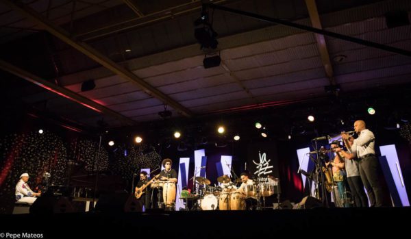 Yilian Cañizares Trío - Chucho Valdés “Irakere 50” (47 Festival de Jazz de Vitoria - Gasteiz. 2024-07-20) Por Antonio Torres (texto y fotos), y Pepe Mateos (fotos) [Concierto de jazz] - Tomajazz - Yilian Cañizares Trío - Chucho Valdés “Irakere 50” actuaron en la última jornada de abono en Mendizorroza en el Festival de Jazz de Vitoria - Gasteiz, el 20 de julio de 2024. Antonio Torres (texto y fotos), y Pepe Mateos (fotos) relatan y retratan los conciertos