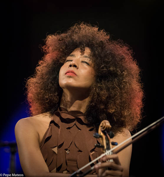 Yilian Cañizares Trío - Chucho Valdés “Irakere 50” (47 Festival de Jazz de Vitoria - Gasteiz. 2024-07-20) Por Antonio Torres (texto y fotos), y Pepe Mateos (fotos) [Concierto de jazz] - Tomajazz - Yilian Cañizares Trío - Chucho Valdés “Irakere 50” actuaron en la última jornada de abono en Mendizorroza en el Festival de Jazz de Vitoria - Gasteiz, el 20 de julio de 2024. Antonio Torres (texto y fotos), y Pepe Mateos (fotos) relatan y retratan los conciertos