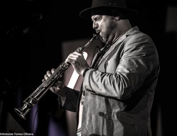 Yilian Cañizares Trío - Chucho Valdés “Irakere 50” (47 Festival de Jazz de Vitoria - Gasteiz. 2024-07-20) Por Antonio Torres (texto y fotos), y Pepe Mateos (fotos) [Concierto de jazz] - Tomajazz - Yilian Cañizares Trío - Chucho Valdés “Irakere 50” actuaron en la última jornada de abono en Mendizorroza en el Festival de Jazz de Vitoria - Gasteiz, el 20 de julio de 2024. Antonio Torres (texto y fotos), y Pepe Mateos (fotos) relatan y retratan los conciertos