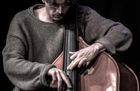 Livemx Assejazz 1: Grecia. Por Antonio Torres (Texto y Fotos) [Concierto de Jazz] - Tomajazz - Livemx, el nuevo programa de la Unión Europea, recabó en Assejazz. Antonio Torres repasa los conciertos de los cuatro grupos griegos que pasaron por Sevilla. Actuaron Kostas Patsiotis Quartet, Leoforio Trío, Nasia Gofa Quintet, Spiral Trío