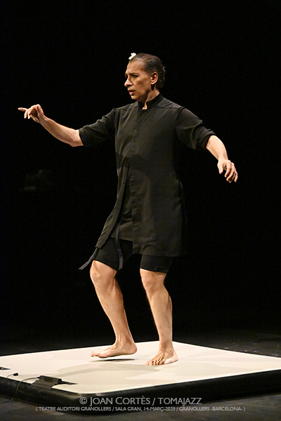 Israel Galván “La Consagración de la Primavera” (Dansa Metropolitana / Teatre Auditori de Granollers, Sala Gran, 2025-03-14 / Granollers -Barcelona-) Por Joan Cortès [Flamencuras AKA INSTANTZZ AKA Galería fotográfica AKA Fotoblog de jazz, impro… y algo más] - Tomajazz - Israel Galván “La Consagración de la Primavera” actuó en el ciclo Dansa Metropolitana en el Teatre Auditori de Granollers el 14 de marzo e 2025. Joan Cortès lo retrata en las Flamencuras de INSTANTZZ. Actuaron Israel Galván, Daria van den Bercken, Gerard Bouwhuis 