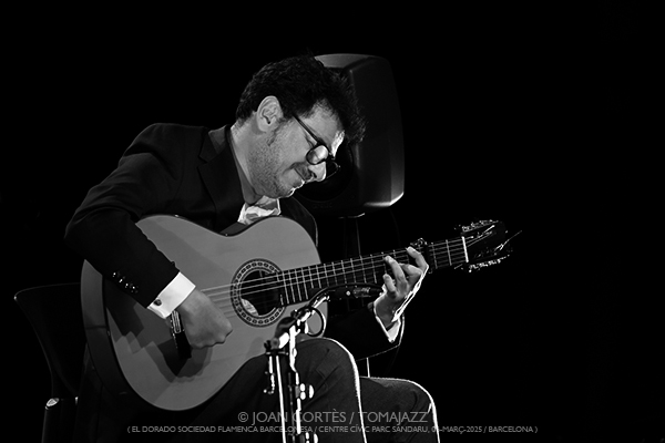 Luis Moneo y Juan Manuel Moneo (El Dorado sfb-Centre Cívic Parc Sandaru, 2025-03-06. Barcelona) Por Joan Cortès [Flamencuras AKA INSTANTZZ AKA Galería fotográfica AKA Fotoblog de jazz, impro… y algo más] - Tomajazz - Luis Moneo y Juan Manuel Moneo actuaron en El Dorado sfb de Barcelona, el -Centre Cívic Parc Sandaru, 2025-03-06. Barcelona) Por Joan Cortès [Flamencuras AKA INSTANTZZ