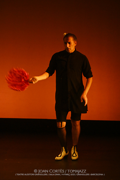 Israel Galván “La Consagración de la Primavera” (Dansa Metropolitana / Teatre Auditori de Granollers, Sala Gran, 2025-03-14 / Granollers -Barcelona-) Por Joan Cortès [Flamencuras AKA INSTANTZZ AKA Galería fotográfica AKA Fotoblog de jazz, impro… y algo más] - Tomajazz - Israel Galván “La Consagración de la Primavera” actuó en el ciclo Dansa Metropolitana en el Teatre Auditori de Granollers el 14 de marzo e 2025. Joan Cortès lo retrata en las Flamencuras de INSTANTZZ. Actuaron Israel Galván, Daria van den Bercken, Gerard Bouwhuis 