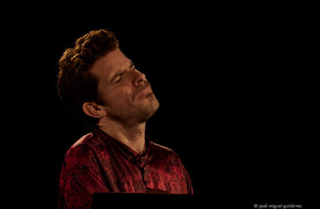 Marco Mezquida (Umbria Jazz 2024. Pianoforte da solo III. Galleria Nazionale dell’Umbria, Sala Podiani. Perugia, 2024) Por José Miguel Gutiérrez [Concierto de jazz] - Tomajazz - Marco Mezquida actuó en Umbria Jazz 2024, Pianoforte da solo III, en la edición de 2024, en el Festival de Perugia. José Miguel Gutiérrez relata