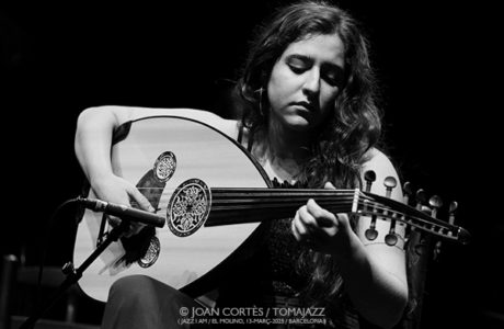 Invierno Femenino 2024-25 [II] Por Joan Cortès  [INSTANTZZ AKA Galería fotográfica AKA Fotoblog de jazz, impro… y algo más] - Tomajazz - Un clásico en Tomajazz son los repasos de temporada de Joan Cortès en imágenes en Instantzz. Esta vez es el turno de la segunda parte del Invierno Femenino 2024-25. Con imágenes de Tamara Tañé, Marga de Jérez, Coral de los Reyes, Leonor Falcón, Lidia Facerías, Signe Lykkebo Dahlgreeen, Victoria Kirilova, Avid Ahmad, Daria Van Der Bercken, Ekep Nkwelle