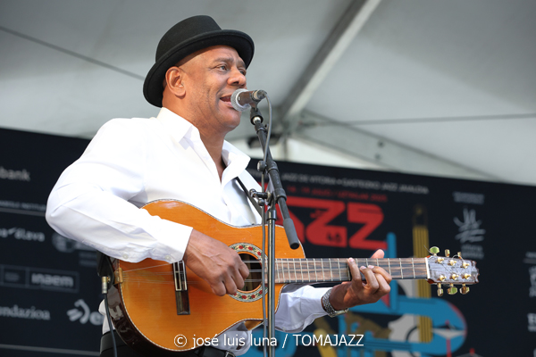 Septeto Santiaguero (48 Festival de Jazz de Vitoria. 2025-07-12) Por José Luis Luna Rocafort [INSTANTZZ AKA Galería fotográfica AKA Fotoblog de jazz, impro… y algo más] - Tomajazz - Septeto Santiaguero actuó en el 48 Festival de Jazz de Vitoria 2025. José Luis Luna Rocafort retrata al grupo en INSTANTZZ