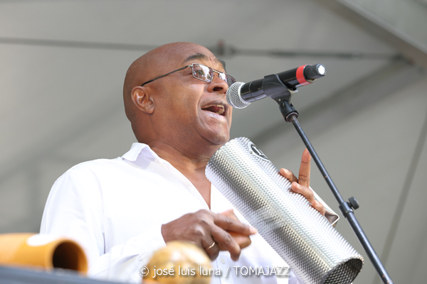 Septeto Santiaguero (48 Festival de Jazz de Vitoria. 2025-07-12) Por José Luis Luna Rocafort [INSTANTZZ AKA Galería fotográfica AKA Fotoblog de jazz, impro… y algo más] - Tomajazz - Septeto Santiaguero actuó en el 48 Festival de Jazz de Vitoria 2025. José Luis Luna Rocafort retrata al grupo en INSTANTZZ