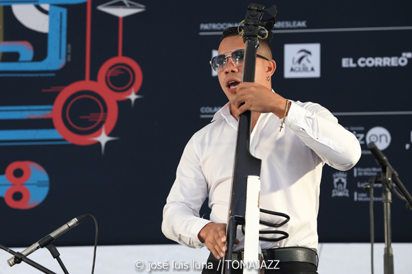 Septeto Santiaguero (48 Festival de Jazz de Vitoria. 2025-07-12) Por José Luis Luna Rocafort [INSTANTZZ AKA Galería fotográfica AKA Fotoblog de jazz, impro… y algo más] - Tomajazz - Septeto Santiaguero actuó en el 48 Festival de Jazz de Vitoria 2025. José Luis Luna Rocafort retrata al grupo en INSTANTZZ