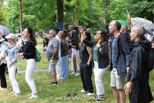 Septeto Santiaguero (48 Festival de Jazz de Vitoria. 2025-07-12) Por José Luis Luna Rocafort [INSTANTZZ AKA Galería fotográfica AKA Fotoblog de jazz, impro… y algo más] - Tomajazz - Septeto Santiaguero actuó en el 48 Festival de Jazz de Vitoria 2025. José Luis Luna Rocafort retrata al grupo en INSTANTZZ