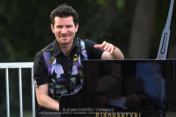 Marco Mezquida & Juan Gómez “Chicuelo” “Del Alma” (14è Cicle de Jazz / Can Draper, 2025-06-14 / L’Ametlla del Vallès -Barcelona-) Por Joan Cortès [INSTANTZZ AKA Galería fotográfica AKA Fotoblog de jazz, impro… y algo más] - Tomajazz - Marco Mezquida & Juan Gómez “Chicuelo” “Del Alma” actuaron en el 14è Cicle de Jazz de L’Ametlla del Vallès -Barcelona- el 14 de junio de 2025. Joan Cortès lo retrata en INSTANTZZ. Actuaron Marco Mezquida, Juan Gómez "Chicuelo", Paco de Mode