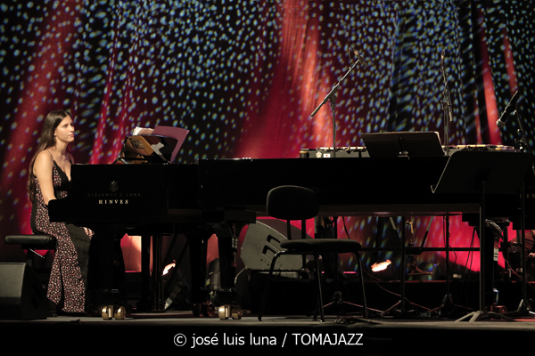 Clasijazz Big Band Orchestra: Charles Mingus Epitaph (48 Festival de Jazz de Vitoria. 2025-07-16) Por José Luis Luna Rocafort [INSTANTZZ AKA Galería fotográfica AKA Fotoblog de jazz, impro… y algo más] - Tomajazz - Clasijazz Big Band Orchestra interpretó Epitaph de Charles en el 48 Festival de Jazz de Vitoria de 2025-07-16) Por José Luis Luna Rocafort [INSTANTZZ