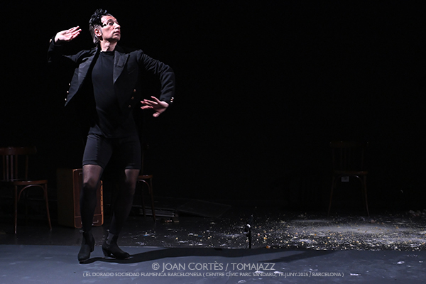 Israel Galván & Los Mellis “El Dorado” (El Dorado sfb-Centre Cívic Parc Sandaru, 2025-06-19. Barcelona) Por Joan Cortès [Flamencuras AKA INSTANTZZ AKA Galería fotográfica AKA Fotoblog de jazz, impro… y algo más] - Tomajazz - Israel Galván & Los Mellis “El Dorado” actuaron en El Dorado sfb de Barcelona el 19 de junio d-Centre Cívic Parc Sandaru, 2025-06-19. Barcelona) Por Joan Cortès [Flamencuras AKA INSTANTZZ AKA Galería fotográfica AKA Fotoblog de jazz, impro… y algo más]