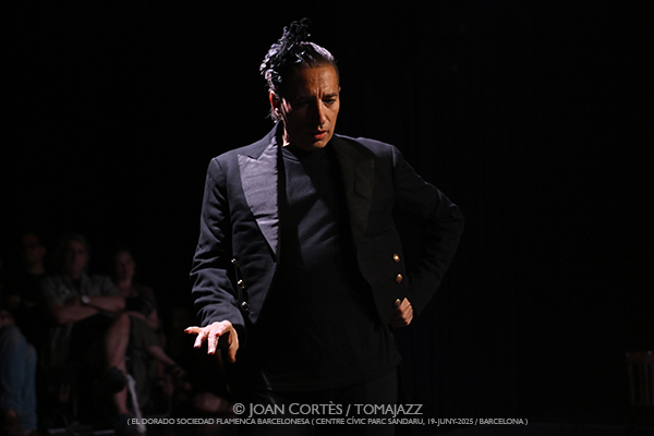 Israel Galván & Los Mellis “El Dorado” (El Dorado sfb-Centre Cívic Parc Sandaru, 2025-06-19. Barcelona) Por Joan Cortès [Flamencuras AKA INSTANTZZ AKA Galería fotográfica AKA Fotoblog de jazz, impro… y algo más] - Tomajazz - Israel Galván & Los Mellis “El Dorado” actuaron en El Dorado sfb de Barcelona el 19 de junio d-Centre Cívic Parc Sandaru, 2025-06-19. Barcelona) Por Joan Cortès [Flamencuras AKA INSTANTZZ AKA Galería fotográfica AKA Fotoblog de jazz, impro… y algo más]