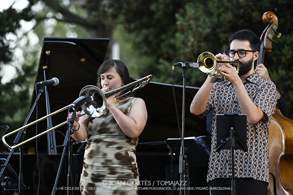 Alba Pujals “Sincretisme” (14è Cicle de Jazz de l’Ametlla del Vallès / Santuari Puiggraciós, 2025-06-21 / Figaró -Barcelona-) Por Joan Cortès [INSTANTZZ AKA Galería fotográfica AKA Fotoblog de jazz, impro… y algo más] - Tomajazz - Alba Pujals “Sincretisme” actuó en 14è Cicle de Jazz de l’Ametlla del Vallès 2025 en Figaró -Barcelona, Joan Cortès retrata el concierto en INSTANTZZ. Actuaron Alba Pujals, Oriol Vallès, Joan Monné, Giuseppe Campisi, Andreu Pitarch 