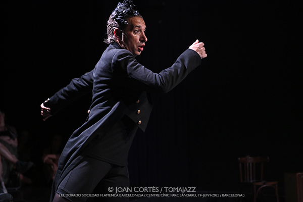 Israel Galván & Los Mellis “El Dorado” (El Dorado sfb-Centre Cívic Parc Sandaru, 2025-06-19. Barcelona) Por Joan Cortès [Flamencuras AKA INSTANTZZ AKA Galería fotográfica AKA Fotoblog de jazz, impro… y algo más] - Tomajazz - Israel Galván & Los Mellis “El Dorado” actuaron en El Dorado sfb de Barcelona el 19 de junio d-Centre Cívic Parc Sandaru, 2025-06-19. Barcelona) Por Joan Cortès [Flamencuras AKA INSTANTZZ AKA Galería fotográfica AKA Fotoblog de jazz, impro… y algo más]