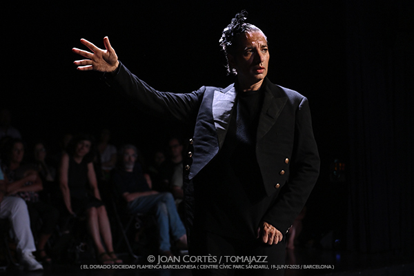 Israel Galván & Los Mellis “El Dorado” (El Dorado sfb-Centre Cívic Parc Sandaru, 2025-06-19. Barcelona) Por Joan Cortès [Flamencuras AKA INSTANTZZ AKA Galería fotográfica AKA Fotoblog de jazz, impro… y algo más] - Tomajazz - Israel Galván & Los Mellis “El Dorado” actuaron en El Dorado sfb de Barcelona el 19 de junio d-Centre Cívic Parc Sandaru, 2025-06-19. Barcelona) Por Joan Cortès [Flamencuras AKA INSTANTZZ AKA Galería fotográfica AKA Fotoblog de jazz, impro… y algo más]