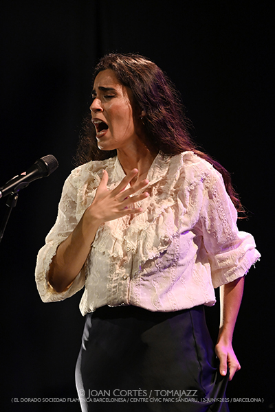 Laura Marchal & Víctor Franco (El Dorado sfb-Centre Cívic Parc Sandaru, 2025-06-12. Barcelona) Por Joan Cortès [Flamencuras AKA INSTANTZZ AKA Galería fotográfica AKA Fotoblog de jazz, impro… y algo más] - Tomajazz - Laura Marchal & Víctor Franco actuaron en El Dorado sfb de Barcelona el 12 de junio de 2025. Joan Cortès los retrata en las Flamencuras de INSTANTZZ