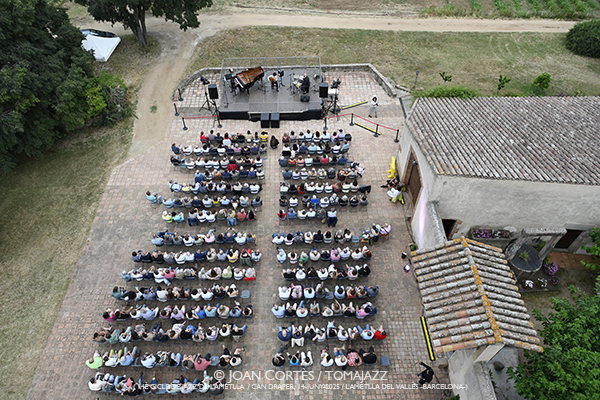 Marco Mezquida & Juan Gómez “Chicuelo” “Del Alma” (14è Cicle de Jazz / Can Draper, 2025-06-14 / L’Ametlla del Vallès -Barcelona-) Por Joan Cortès [INSTANTZZ AKA Galería fotográfica AKA Fotoblog de jazz, impro… y algo más] - Tomajazz - Marco Mezquida & Juan Gómez “Chicuelo” “Del Alma” actuaron en el 14è Cicle de Jazz de L’Ametlla del Vallès -Barcelona- el 14 de junio de 2025. Joan Cortès lo retrata en INSTANTZZ. Actuaron Marco Mezquida, Juan Gómez "Chicuelo", Paco de Mode