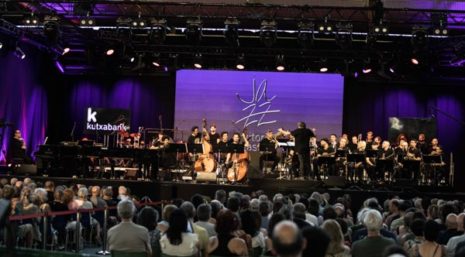 Clasijazz Big Band. Epitaph (48 Festival de Jazz de Vitoria. 2025-07-16) Por Antonio Torres (texto y fotos), y Pepe Mateos (fotos) [Concierto de jazz] - Tomajazz - Clasijazz Big Band interpretó Epitaph de Charles Mingus en el 48 Festival de Jazz de Vitoria 2025. Antonio Torres (texto y fotos), y Pepe Mateos (fotos) relatan la cita