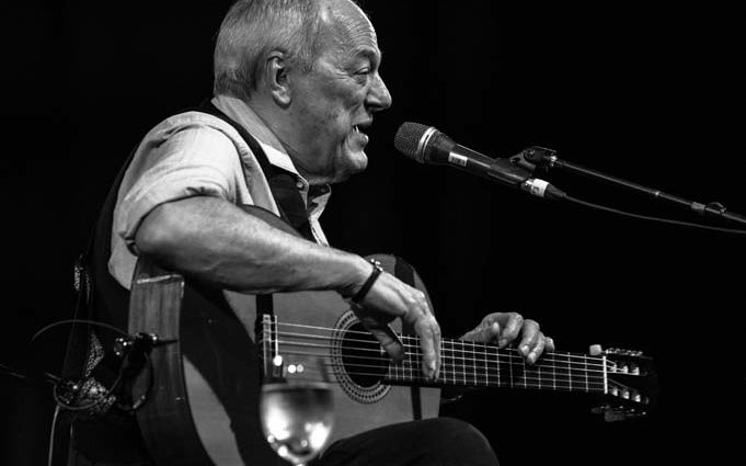 Dora Morelenbaum / Yamandu Costa / Toquinho & Camila (48 Festival de Jazz de Vitoria. 2025-07-19) Por Antonio Torres (texto y fotos), y Pepe Mateos (fotos) [Concierto de jazz] - Tomajazz - Dora Morelenbaum / Yamandu Costa / Toquinho & Camila actuaron en la jornada final del 48 Festival de Jazz de Vitoria 2025. Antonio Torres (texto y fotos), y Pepe Mateos (fotos) repasan la actuación