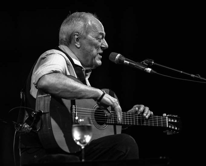 Dora Morelenbaum / Yamandu Costa / Toquinho & Camila (48 Festival de Jazz de Vitoria. 2025-07-19) Por Antonio Torres (texto y fotos), y Pepe Mateos (fotos) [Concierto de jazz] - Tomajazz - Dora Morelenbaum / Yamandu Costa / Toquinho & Camila actuaron en la jornada final del 48 Festival de Jazz de Vitoria 2025. Antonio Torres (texto y fotos), y Pepe Mateos (fotos) repasan la actuación