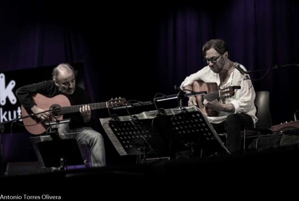 Al Di Meola - Kenny Barron (48 Festival de Jazz de Vitoria. 2025-07-18) Por Antonio Torres (texto y fotos), y Pepe Mateos (fotos) [Concierto de jazz] - Tomajazz - Al Di Meola - Kenny Barron actuaron en el 48 Festival de Jazz de Vitoria 2025, Antonio Torres y Pepe Mateos lo relatan y retratan. Actuaron Al Di Meola, Peo Alfonsi, Sergio Martínez 