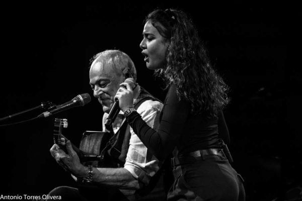 Dora Morelenbaum / Yamandu Costa / Toquinho & Camila (48 Festival de Jazz de Vitoria. 2025-07-19) Por Antonio Torres (texto y fotos), y Pepe Mateos (fotos) [Concierto de jazz] - Tomajazz - Dora Morelenbaum / Yamandu Costa / Toquinho & Camila actuaron en la jornada final del 48 Festival de Jazz de Vitoria 2025. Antonio Torres (texto y fotos), y Pepe Mateos (fotos) repasan la actuación