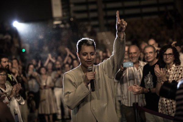 Jazzmeia Horn - Jose James (48 Festival de Jazz de Vitoria. 2025-07-17) Por Antonio Torres (texto y fotos), y Pepe Mateos (fotos) [Concierto de jazz] - Tomajazz - Jazzmeia Horn - Jose James en la segunda jornada de Mendizorroza del 48 Festival de Jazz de Vitoria. Antonio Torres y Pepe Mateos lo relatan/retratan. Actuaron Jazzmeia Horn Quartet: Jazzmeia Horn, Joel Holmes, Ameen Saleem, Ryan Sands; Jose James Quintet: José James, Ebban Dorsey, Bigyuki, Yves Fernandez, Jharis Yokley