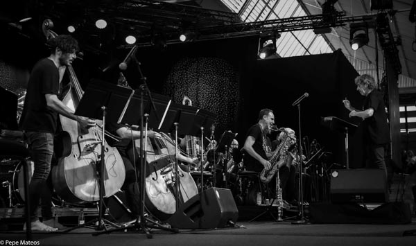 Clasijazz Big Band. Epitaph (48 Festival de Jazz de Vitoria. 2025-07-16) Por Antonio Torres (texto y fotos), y Pepe Mateos (fotos) [Concierto de jazz] - Tomajazz - Clasijazz Big Band interpretó Epitaph de Charles Mingus en el 48 Festival de Jazz de Vitoria 2025. Antonio Torres (texto y fotos), y Pepe Mateos (fotos) relatan la cita