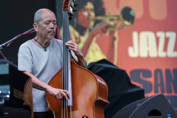 Kenny Barron Trio (XXVII Festival Internacional de Jazz de San Javier. 2025-07-16) Por José Antonio García López y Pedro Sáez [Concierto de jazz] - Tomajazz - Kenny Barron Trio actuó en el XXVII Festival Internacional de Jazz de San Javier 2025. José Antonio García López y Pedro Sáez lo relatan. Actuaron Kenny Barron, Kiyoshi Kitagawa, Johnathan Blake, Tyreek McDole 