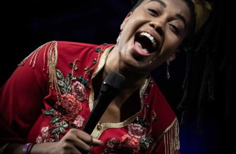 Jazzmeia Horn - Jose James (48 Festival de Jazz de Vitoria. 2025-07-17) Por Antonio Torres (texto y fotos), y Pepe Mateos (fotos) [Concierto de jazz] - Tomajazz - Jazzmeia Horn - Jose James en la segunda jornada de Mendizorroza del 48 Festival de Jazz de Vitoria. Antonio Torres y Pepe Mateos lo relatan/retratan. Actuaron Jazzmeia Horn Quartet: Jazzmeia Horn, Joel Holmes, Ameen Saleem, Ryan Sands; Jose James Quintet: José James, Ebban Dorsey, Bigyuki, Yves Fernandez, Jharis Yokley