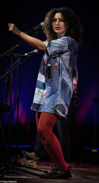 Dora Morelenbaum / Yamadu Costa / Toquinho & Camila (48 Festival de Jazz de Vitoria. 2025-07-19) Por Antonio Torres (texto y fotos), y Pepe Mateos (fotos) [Concierto de jazz] - Tomajazz - Dora Morelenbaum / Yamadu Costa / Toquinho & Camila actuaron en la jornada final del 48 Festival de Jazz de Vitoria 2025. Antonio Torres (texto y fotos), y Pepe Mateos (fotos) repasan la actuación