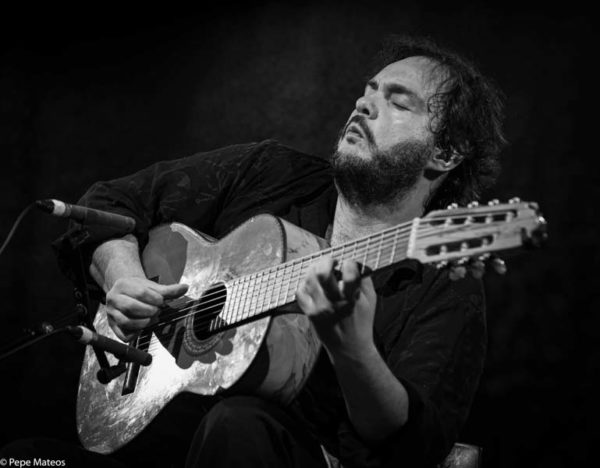 Dora Morelenbaum / Yamandu Costa / Toquinho & Camila (48 Festival de Jazz de Vitoria. 2025-07-19) Por Antonio Torres (texto y fotos), y Pepe Mateos (fotos) [Concierto de jazz] - Tomajazz - Dora Morelenbaum / Yamandu Costa / Toquinho & Camila actuaron en la jornada final del 48 Festival de Jazz de Vitoria 2025. Antonio Torres (texto y fotos), y Pepe Mateos (fotos) repasan la actuación