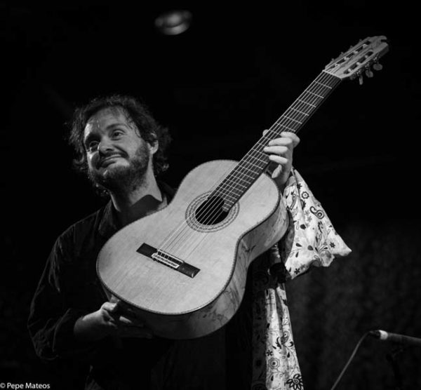 Dora Morelenbaum / Yamandu Costa / Toquinho & Camila (48 Festival de Jazz de Vitoria. 2025-07-19) Por Antonio Torres (texto y fotos), y Pepe Mateos (fotos) [Concierto de jazz] - Tomajazz - Dora Morelenbaum / Yamandu Costa / Toquinho & Camila actuaron en la jornada final del 48 Festival de Jazz de Vitoria 2025. Antonio Torres (texto y fotos), y Pepe Mateos (fotos) repasan la actuación